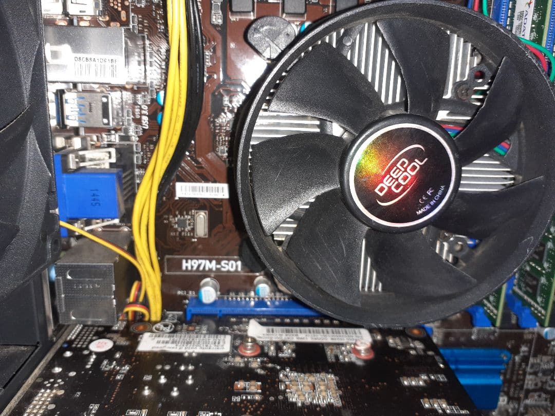 デスクトップパソコン　IM560GA5