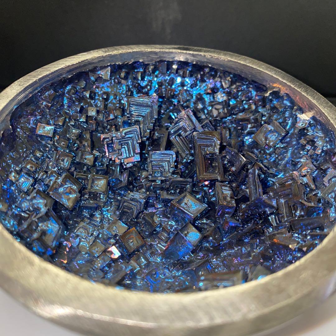 ビスマス結晶　半球型ドーム　510g 幾何学模様　ブルー　インテリア　オブジェ