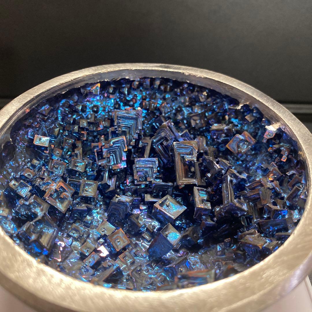 ビスマス結晶　半球型ドーム　510g 幾何学模様　ブルー　インテリア　オブジェ