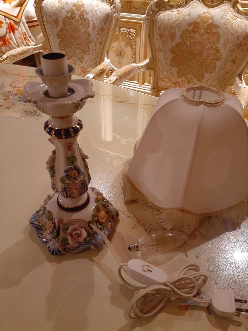 ♦️corsi   テーブルランプ　イタリー製　ロココ