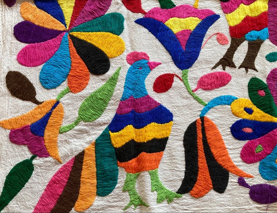ハンドメイド 刺繍テーブルセンター