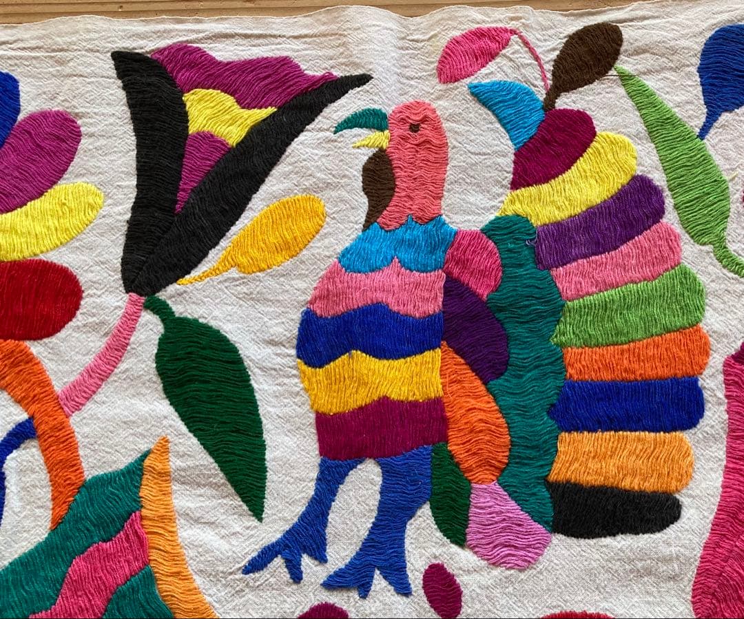 ハンドメイド 刺繍テーブルセンター