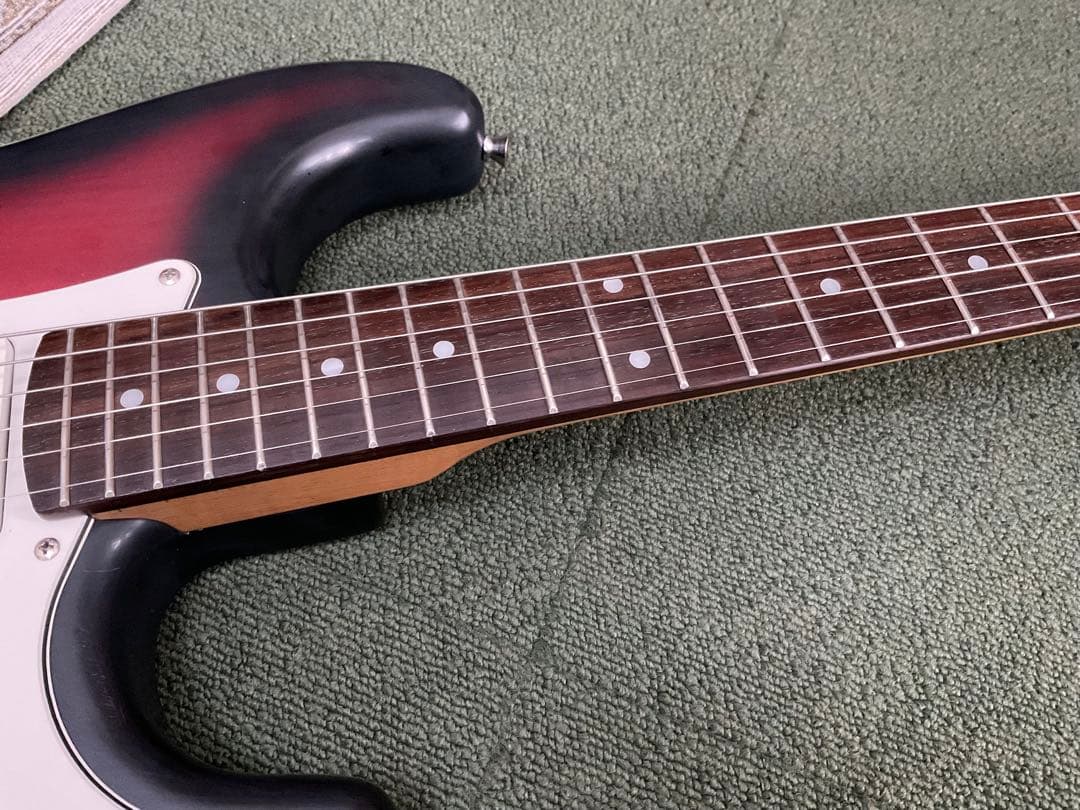 ストラト　タイプ　艶消しボディ ￼