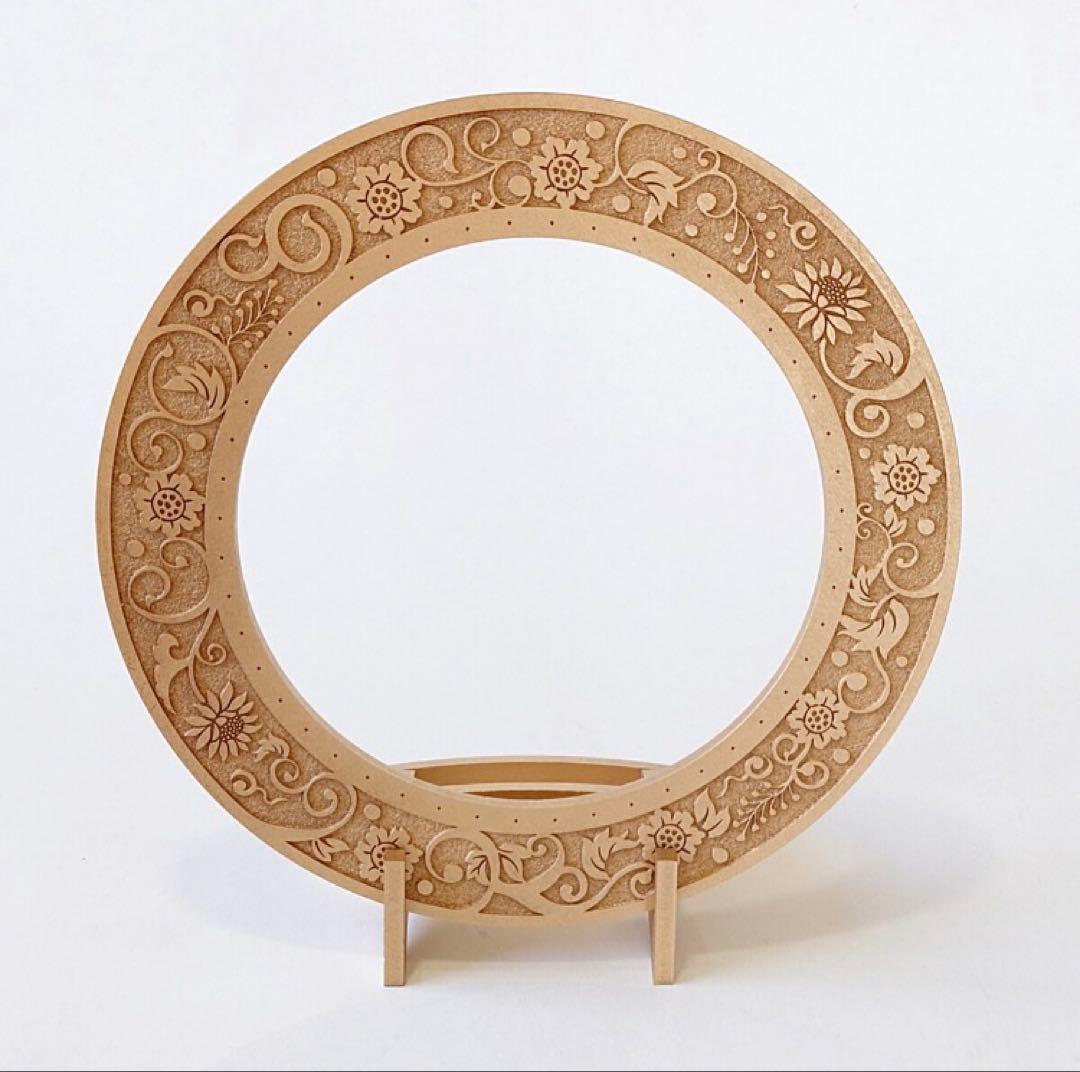 糸かけ曼荼羅　円形置物 スタンド付き