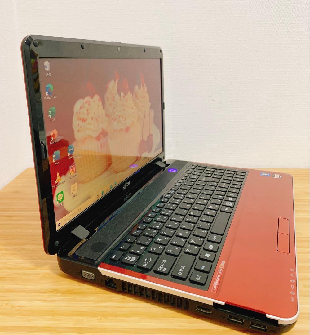 カメラ付PC✨ノートパソコン　オフィス付き✨人気の富士通✨Bluetooth