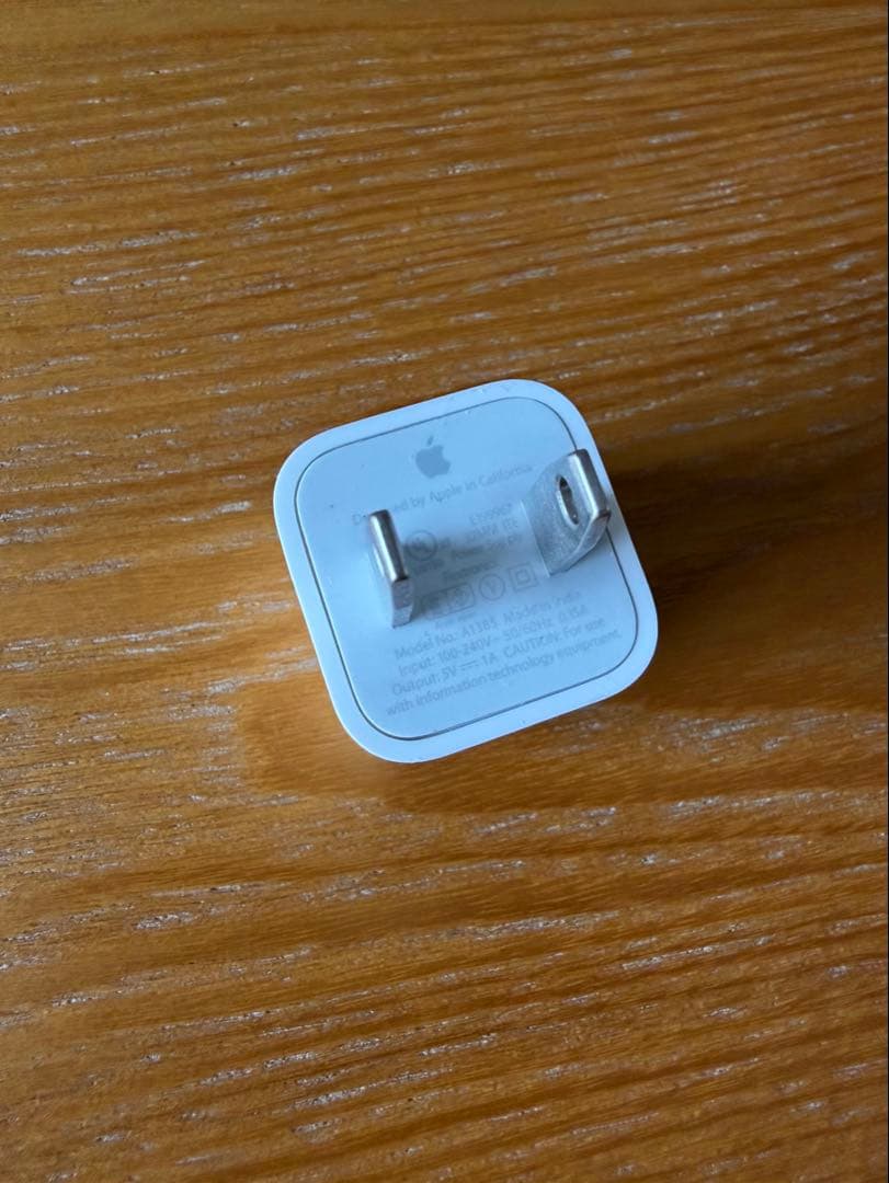 iPhone8 256GB ゴールド SIMフリー 本体（付属品４点付き）