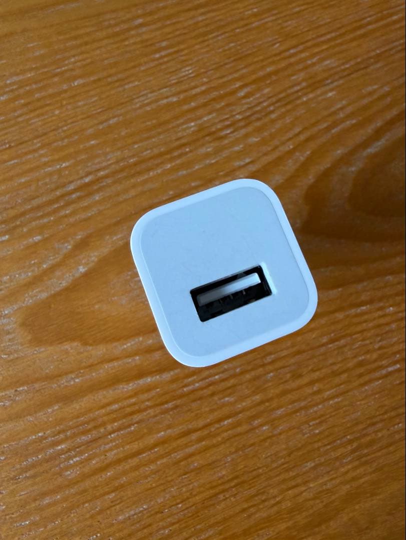 iPhone8 256GB ゴールド SIMフリー 本体（付属品４点付き）