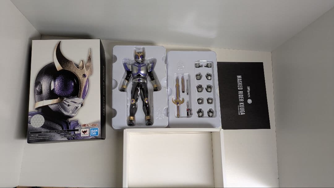 仮面ライダークウガ　タイタンフォーム　真骨彫