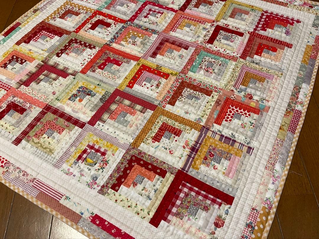 パッチワークタペストリー405