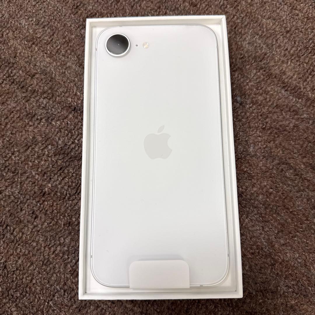 即日発送　iPhone16e 128GB White ホワイト