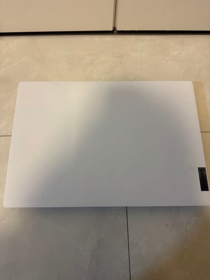 Lenovo IdeaPad L3 ノートPC 15.6インチ 白