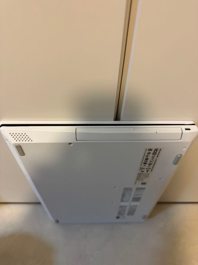 Lenovo IdeaPad L3 ノートPC 15.6インチ 白