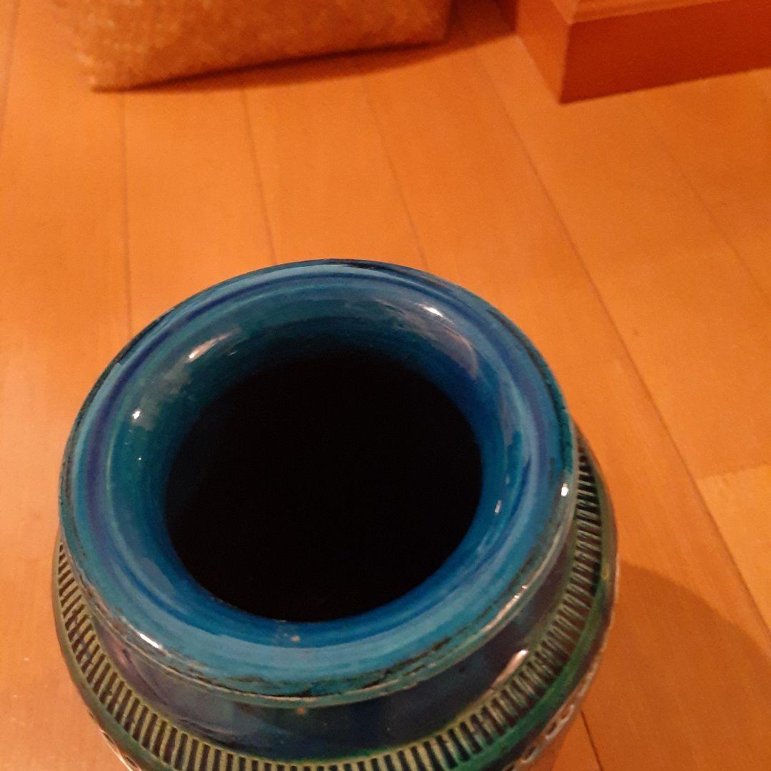 ビトッシ　花瓶