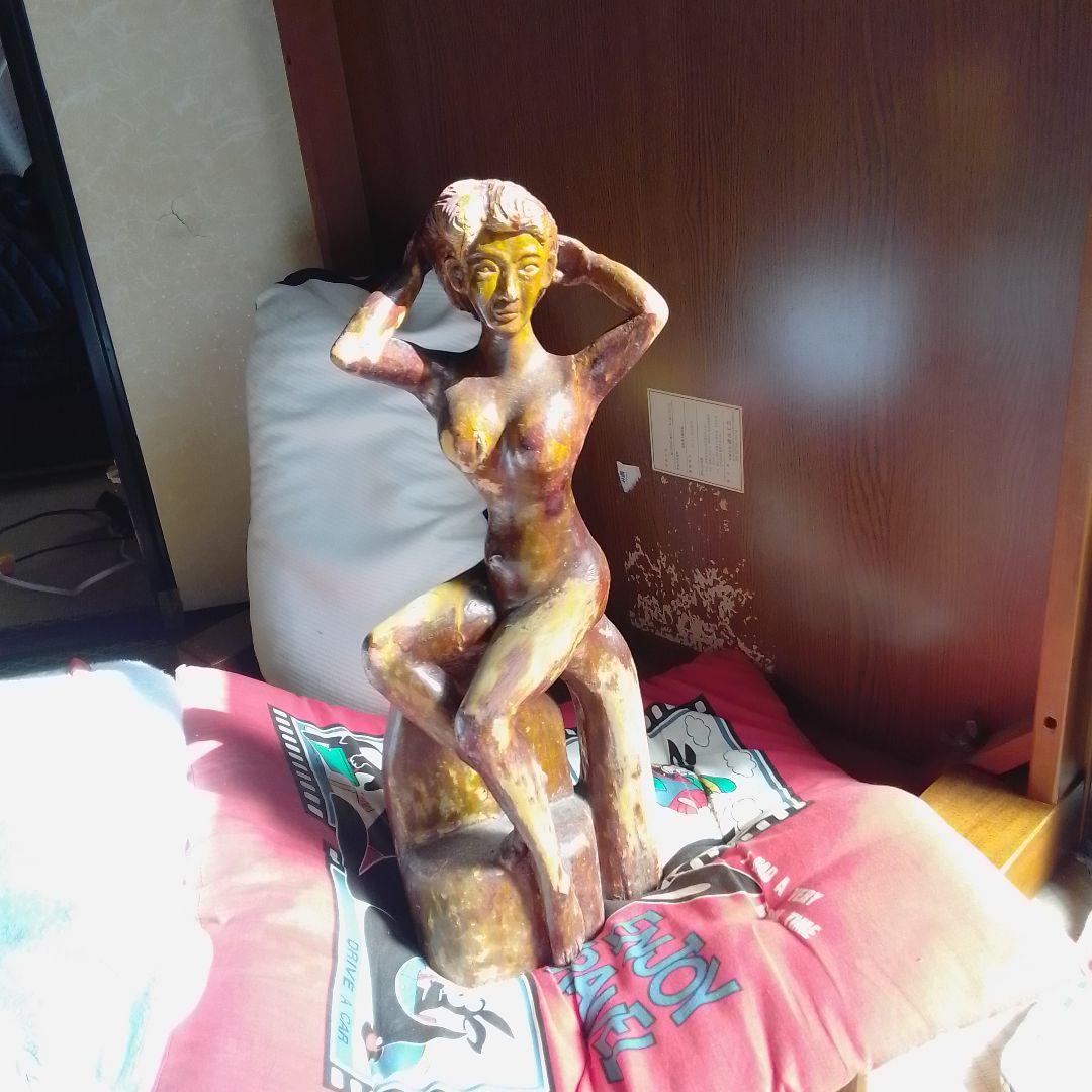 木の腰掛け、に、掛ける、美女