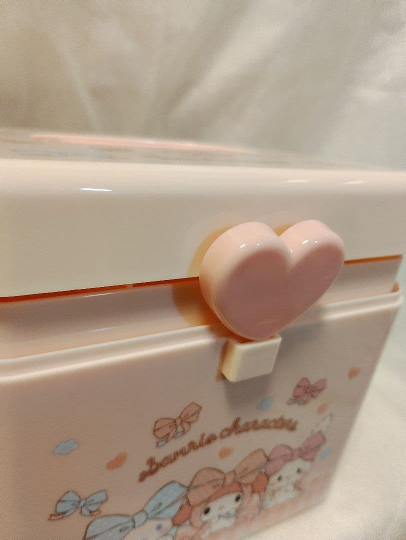 サンリオキャラクター 小物入れ　救急箱