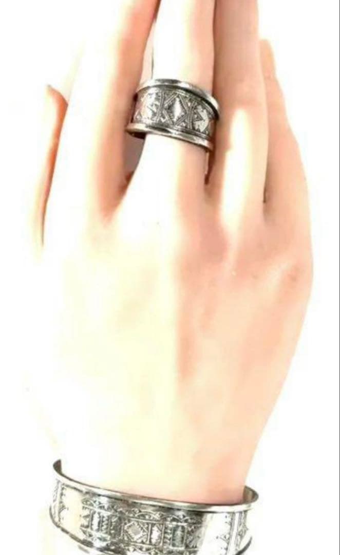 トゥアレグ族　ハンドメイド　シルバーリング