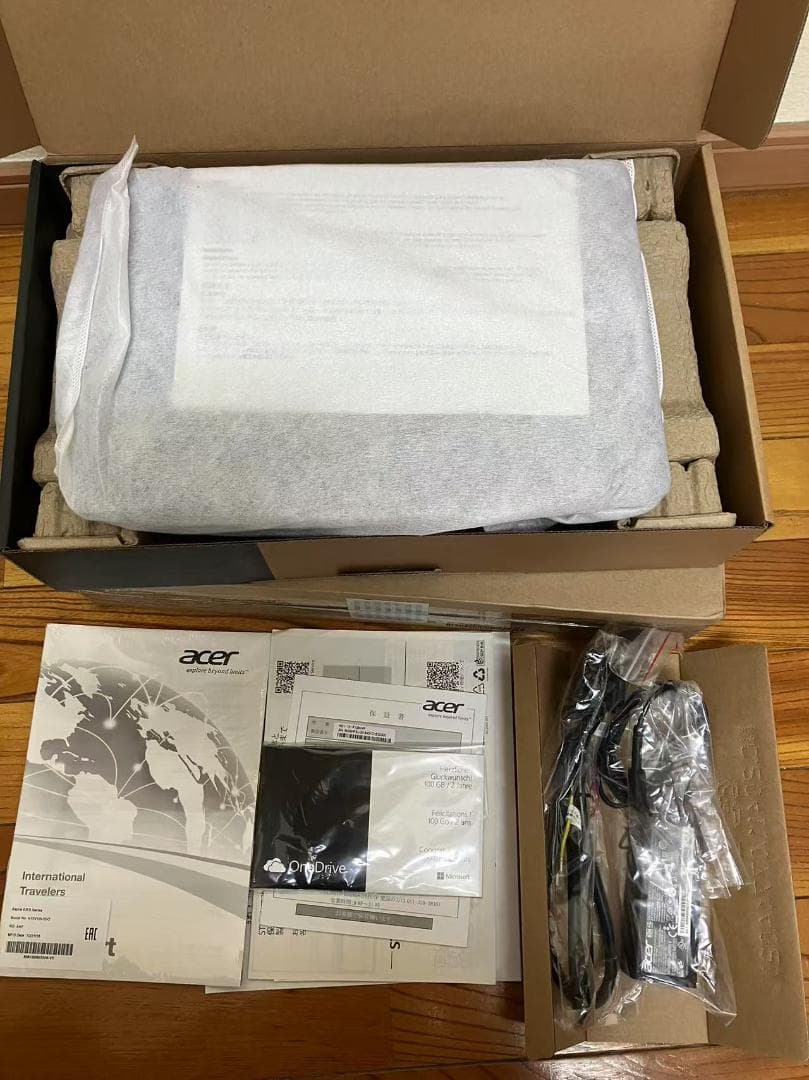 エイサーAspireノ−トパソコン AO1-131-F12N/KF 展示品
