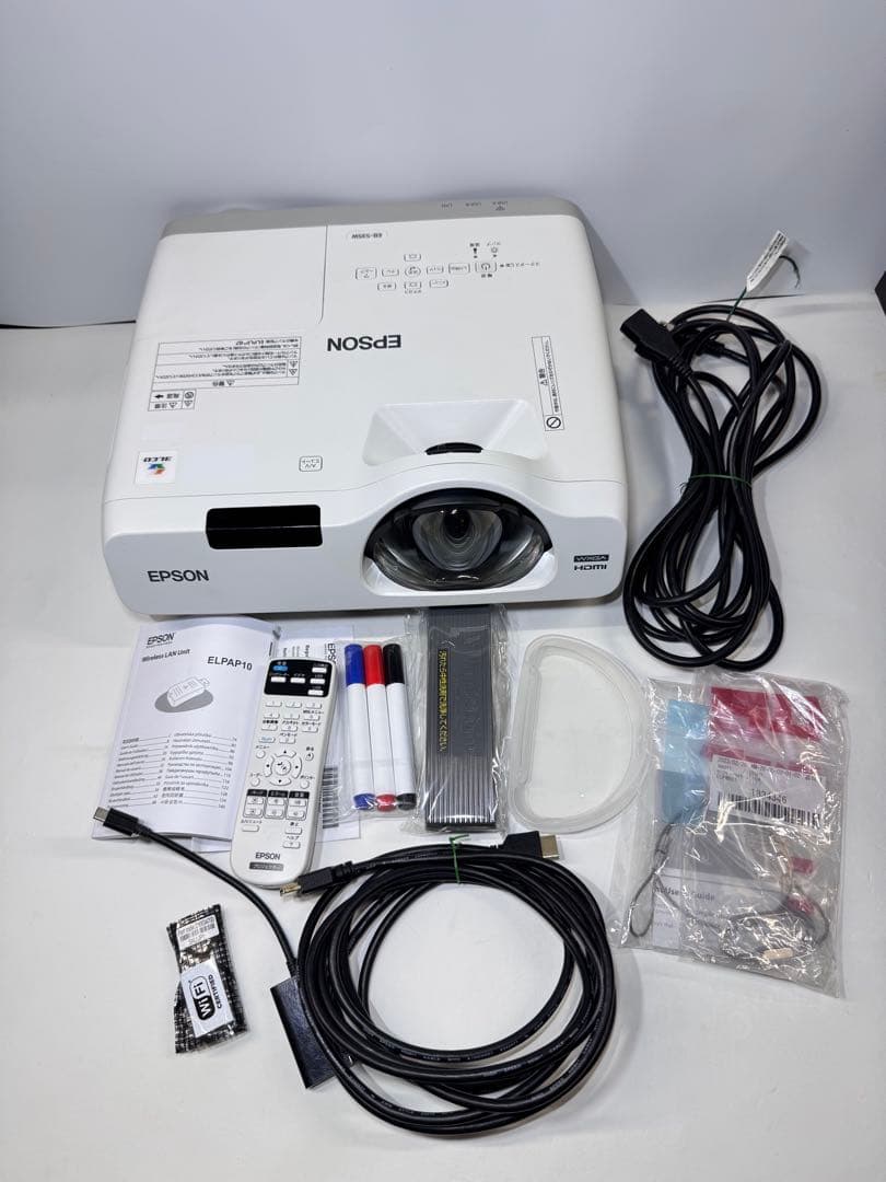 美品　EPSON EB-535W プロジェクター本体