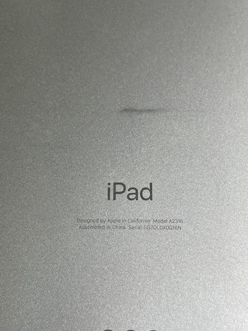 【ジャンク】iPad Air 第4世代 64GB シルバー 本体曲がり・操作不可