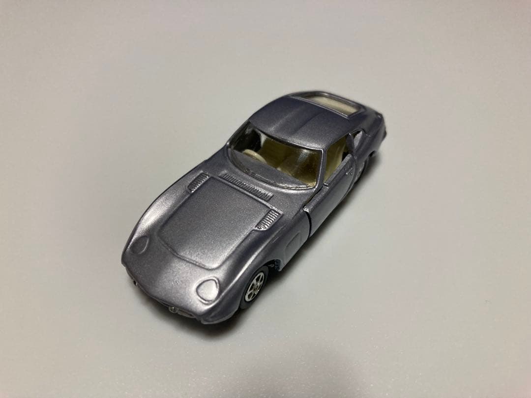トミカ　黒箱　日本製　トヨタ　2000GT