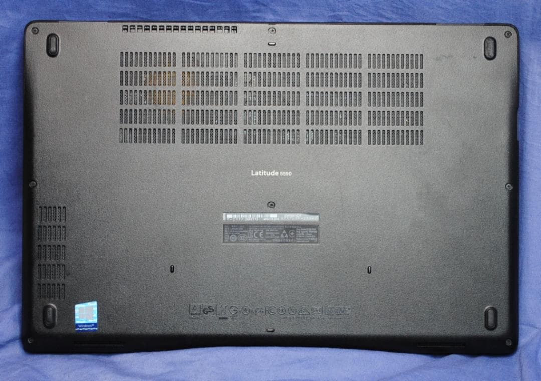 高性能！DELL Latitude 5590/SSD/グラボ/無線/WEBカメラ