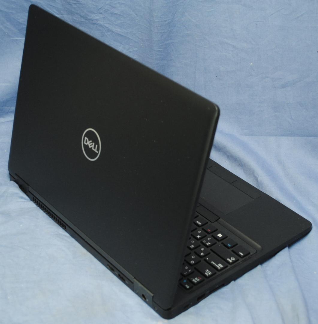 高性能！DELL Latitude 5590/SSD/グラボ/無線/WEBカメラ
