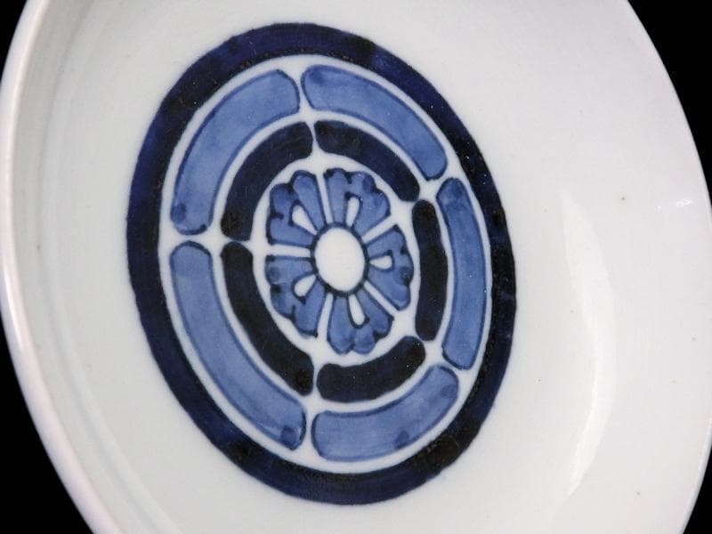 古伊万里　染付　丸に五瓜に唐花の図　家紋　４寸半皿　E90AS-CPb