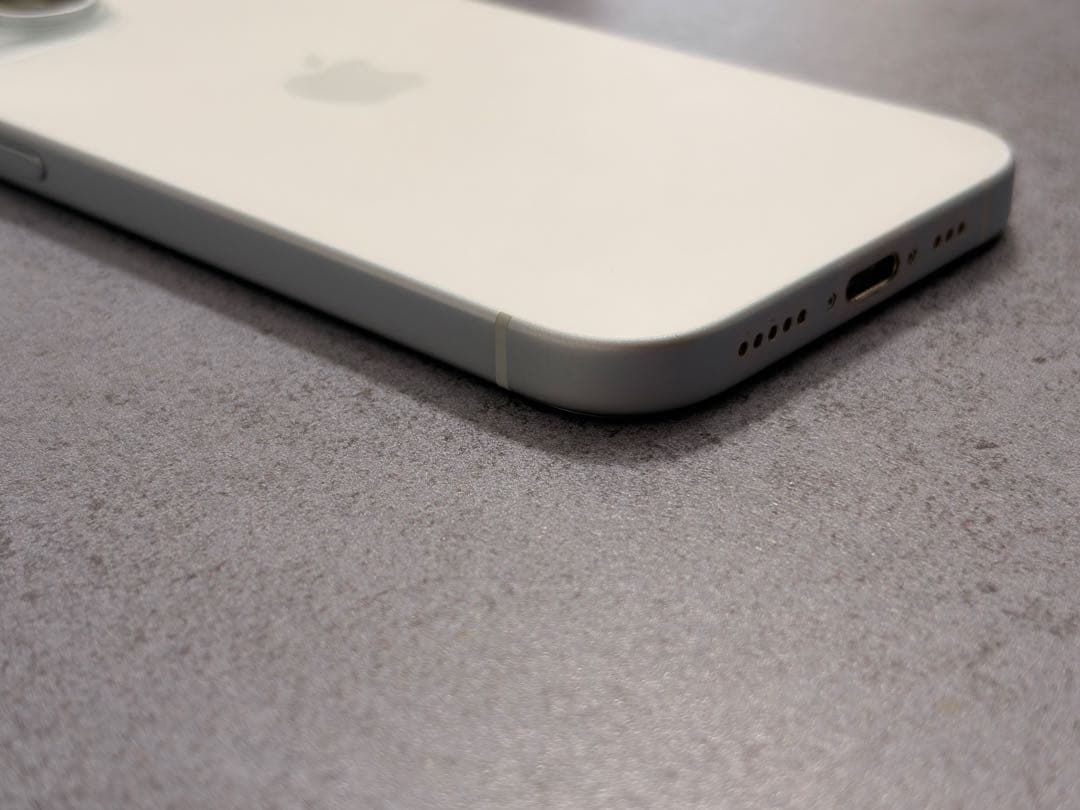 【値下げ中】iPhone15本体256G blue 水色バッテリー90%