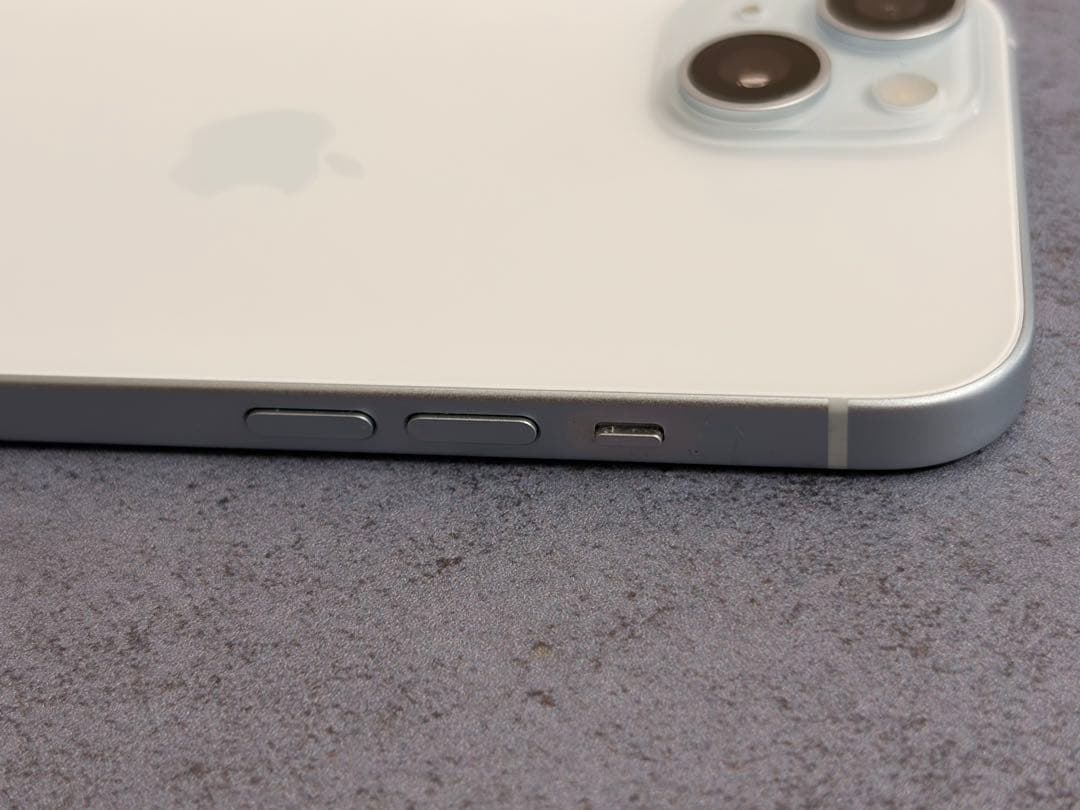 【値下げ中】iPhone15本体256G blue 水色バッテリー90%