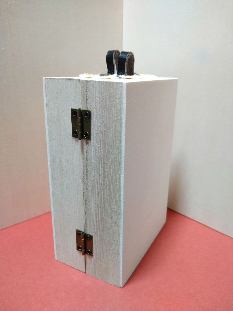 緑目ネコちゃんセット　ミニチュア　ぬいぐるみ　ドールハウス　小さい人形