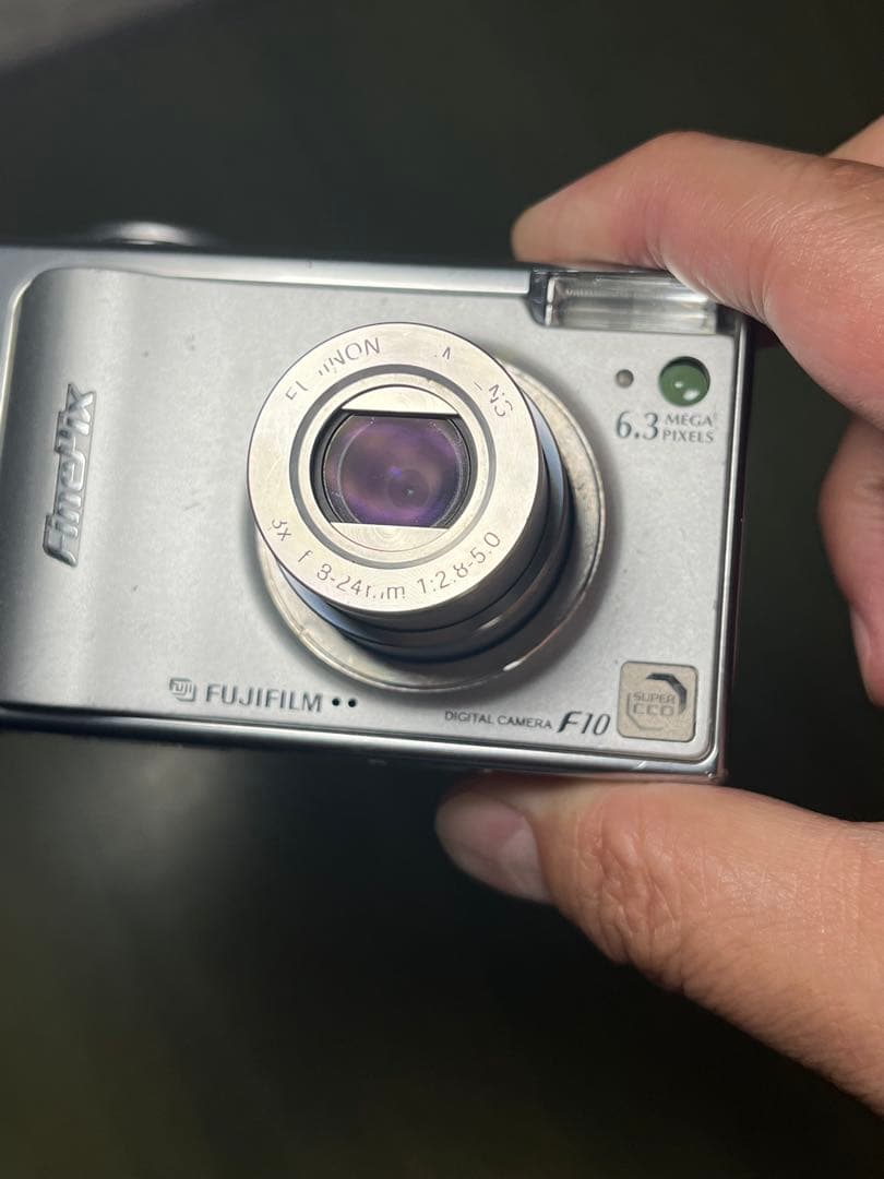 デジタルカメラ FUJIFILM FinePix F10