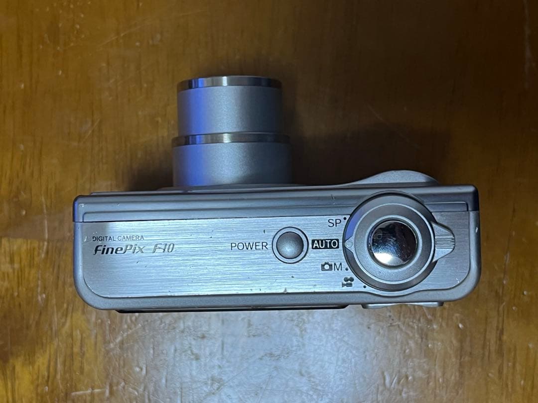 デジタルカメラ FUJIFILM FinePix F10