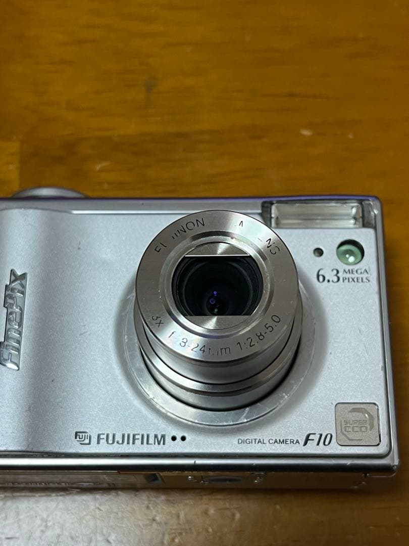 デジタルカメラ FUJIFILM FinePix F10