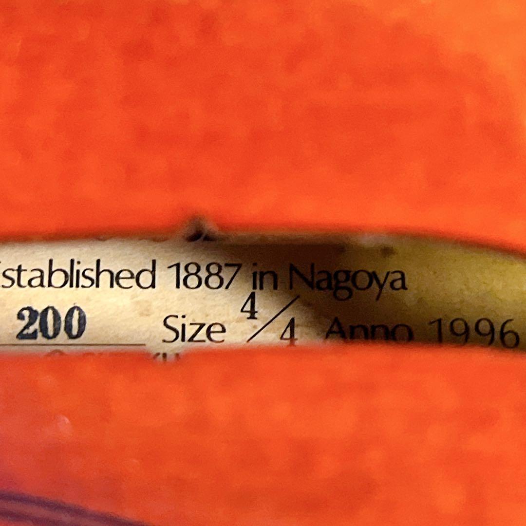 人気サイズの4/4 スズキバイオリン4/4 品番200 弓ケ―ス