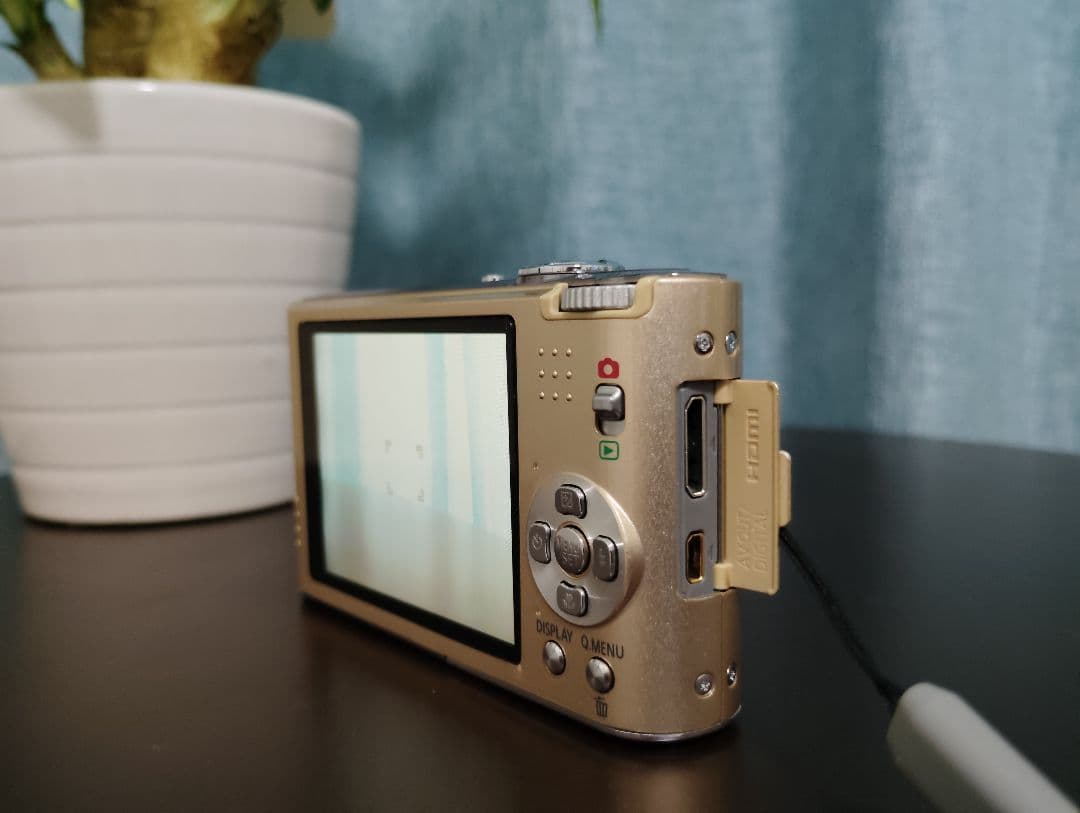 【美品動作確認済】　LUMIX　DMC-FX66 デジカメ　ルミックス　ゴールド