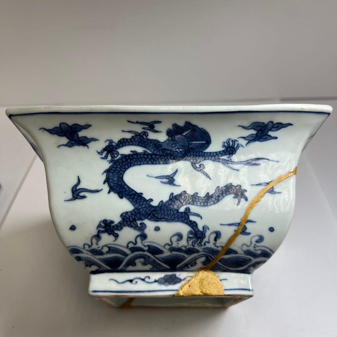 中国古玩　大明萬暦年製　染付龍図角鉢　幅19.7㎝　東Y8-0217②
