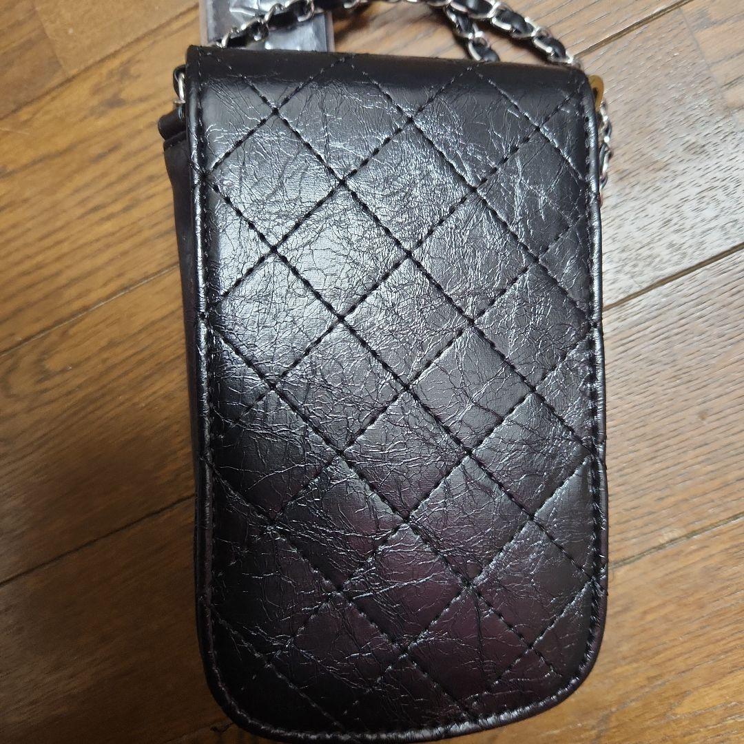 CHANEL ブラック スマホショルダーポーチ