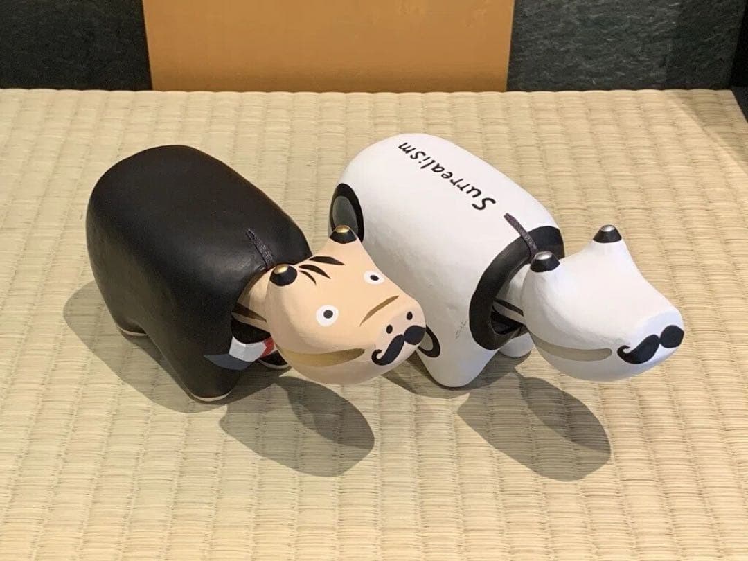諸橋近代美術館 ダリ 赤べこ あかべこ ひげべこ ヒゲベコ 2種セット