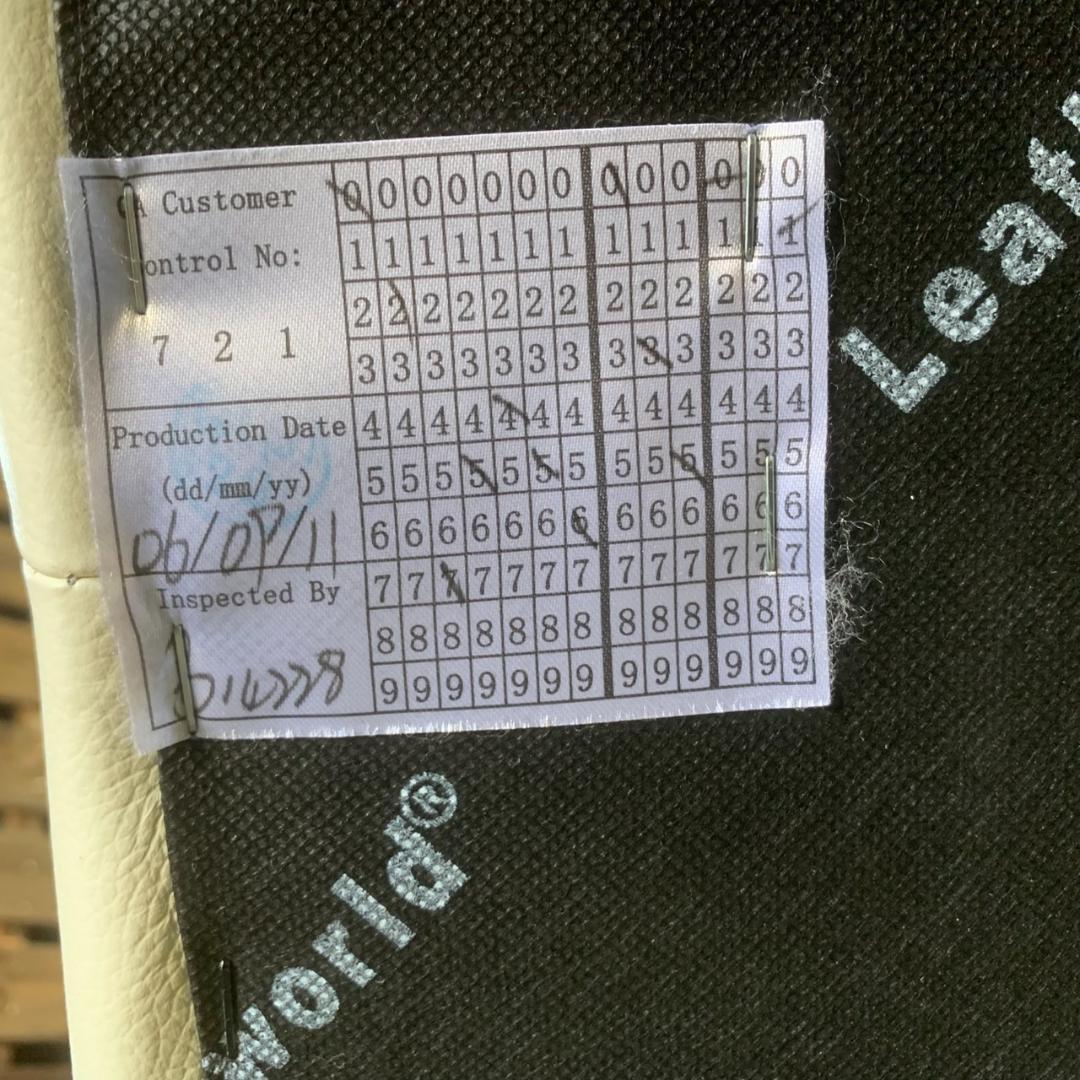 K957 レザー カウチソファ 3人掛けソファ ホワイト オットマン付