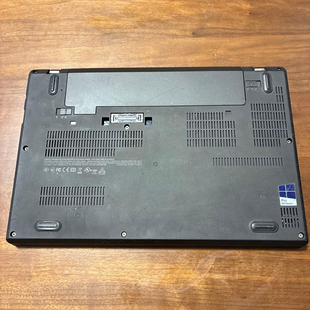 ThinkPad x270 i5 16GB 500GB SSD LTE搭載