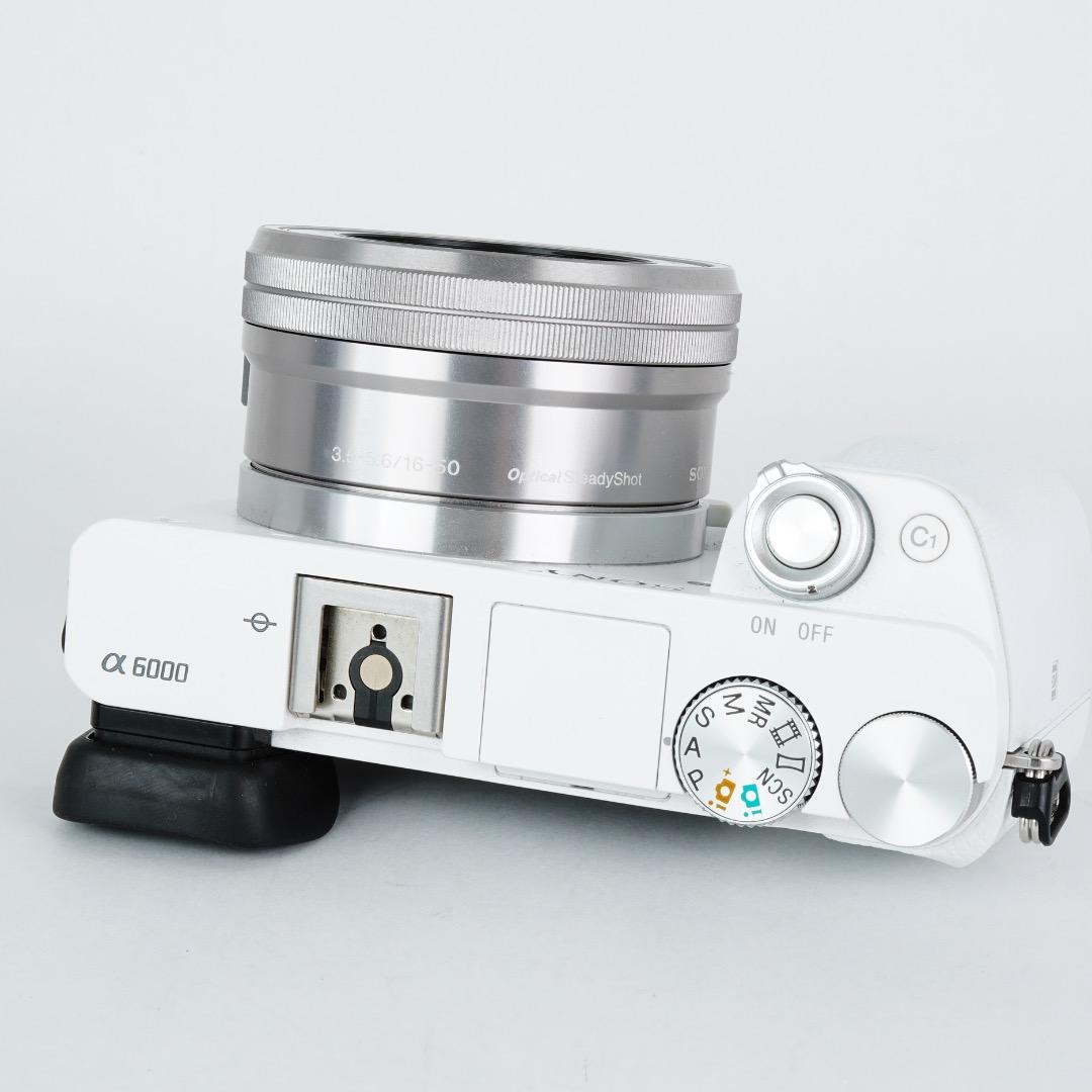 【極美品】SONY ミラーレス 真・α6000 ILCE-6000L ホワイト
