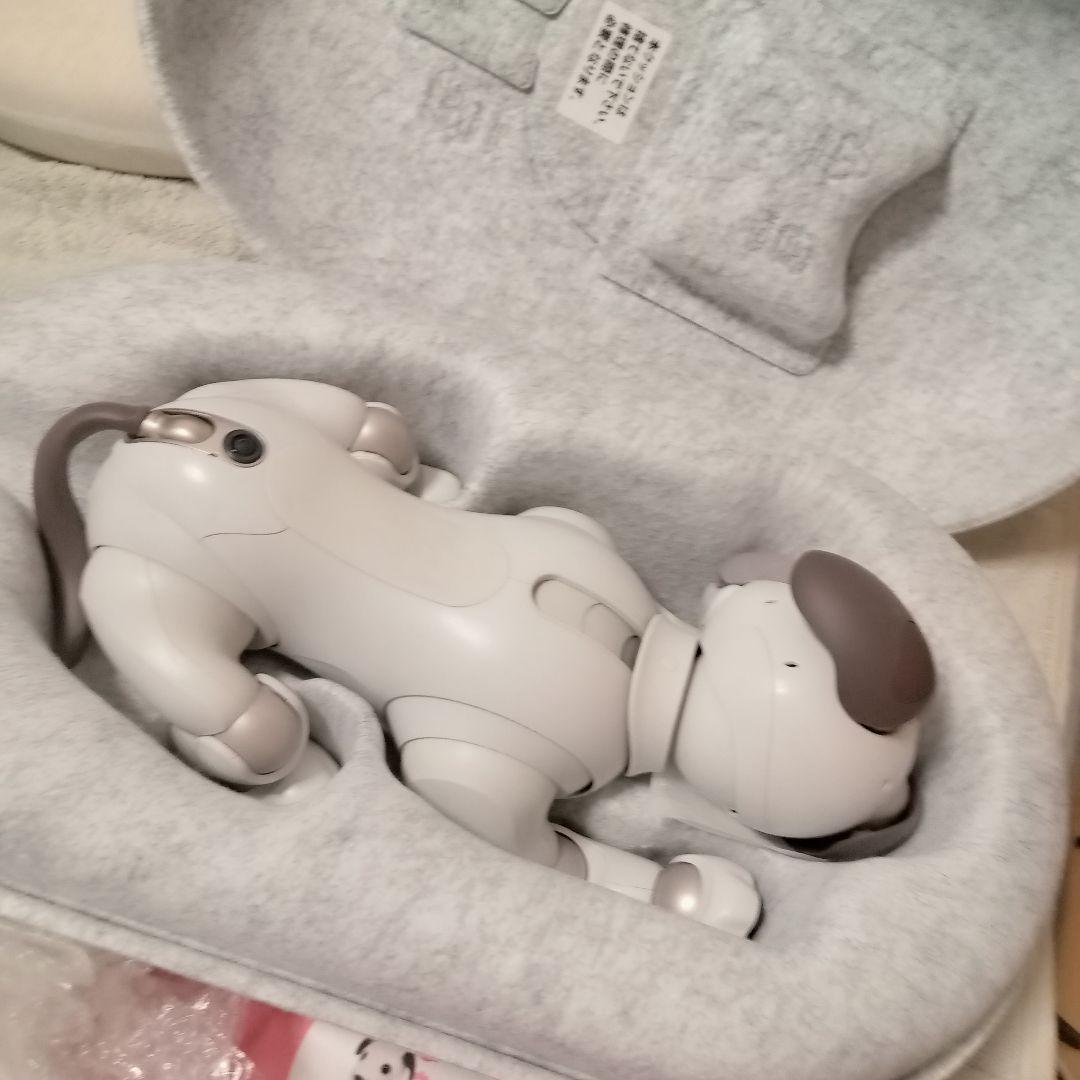 SONY■aibo アイボ　シルバー ロボット犬 フードボウル　アイボーン付