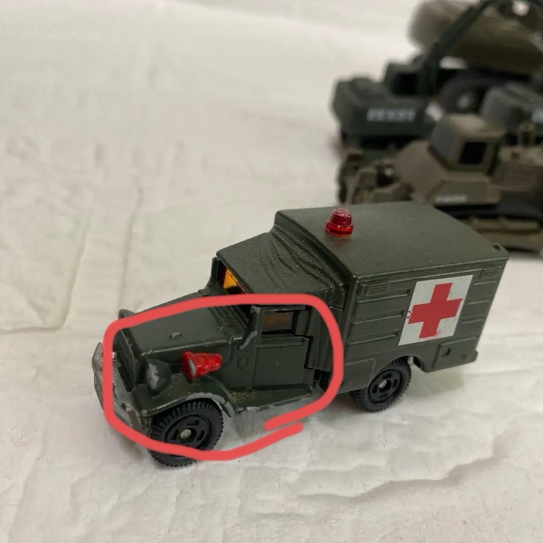 【希少／廃盤】自衛隊車両　トミカ　ショベル　ブルドーザー　戦車　救急車