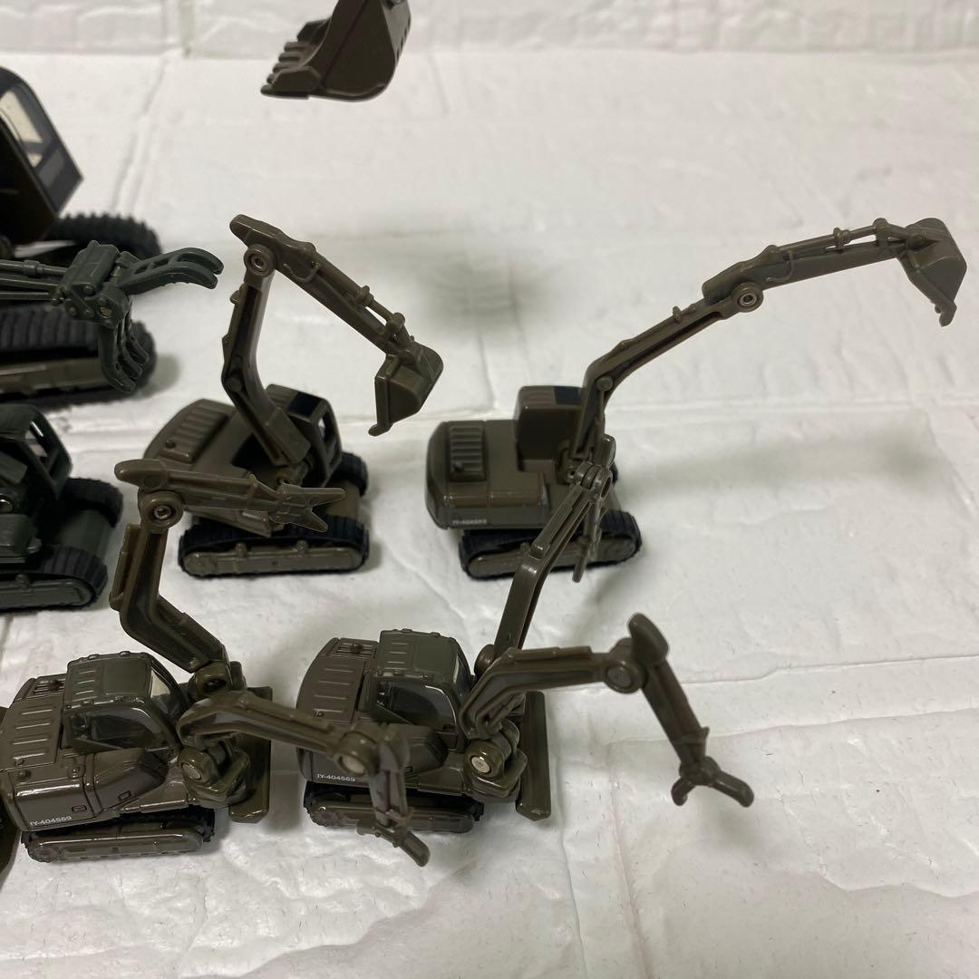 【希少／廃盤】自衛隊車両　トミカ　ショベル　ブルドーザー　戦車　救急車