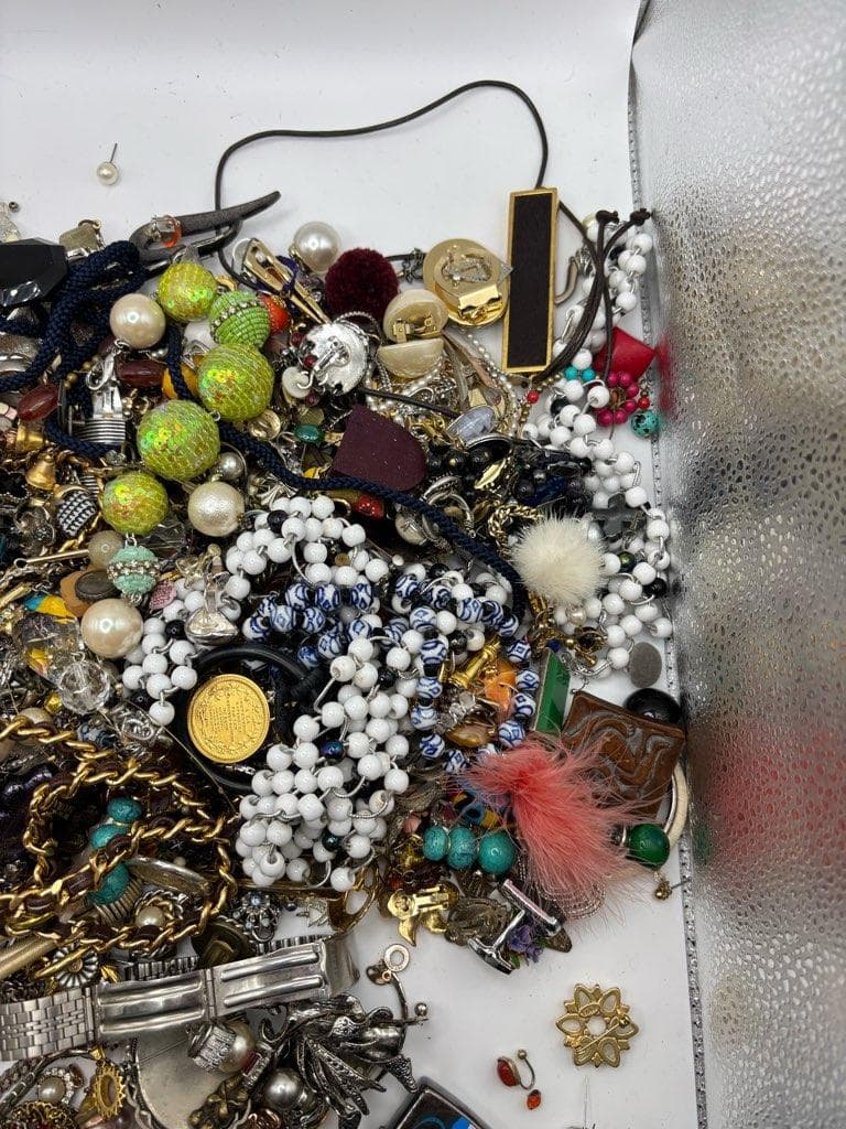 5kg イミテーション　まとめ　アクセサリー　メッキ　パール　お宝　⑤　遺品