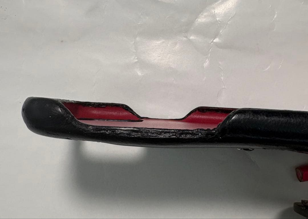 CHANEL ブラックレザー iPhone11pro ケース