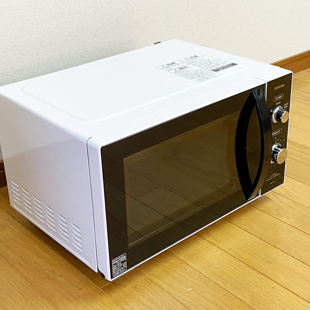 もこ 東芝 電子レンジ ER-SM17 (W) 2021年製