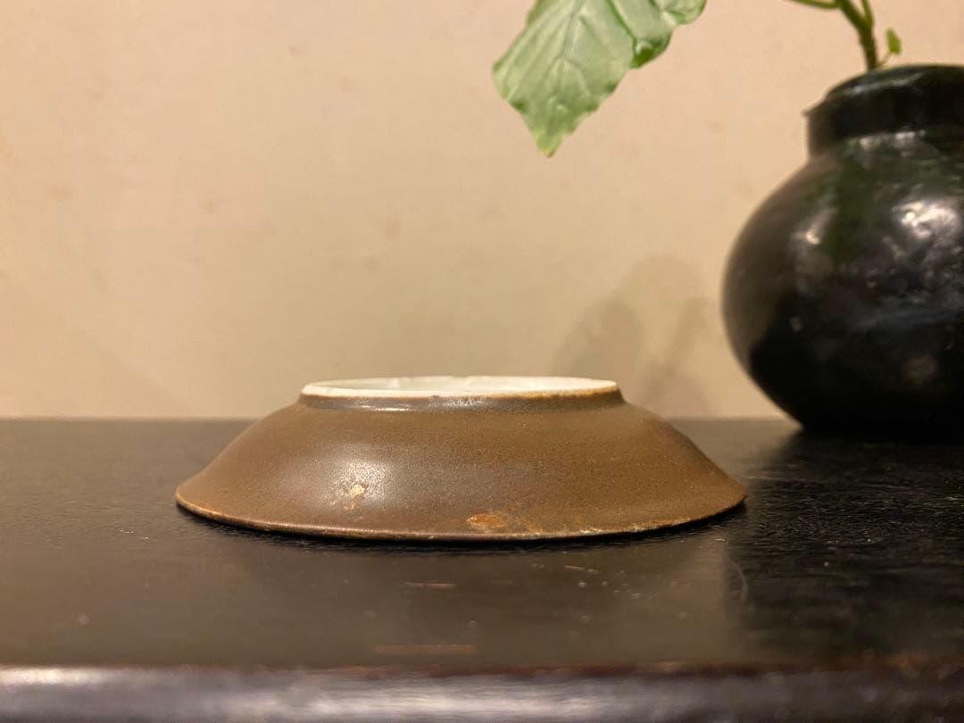 アンティーク・景徳鎮窯・染付葉文結び唐草文・豆小皿•鑑賞スタンド付２点セット