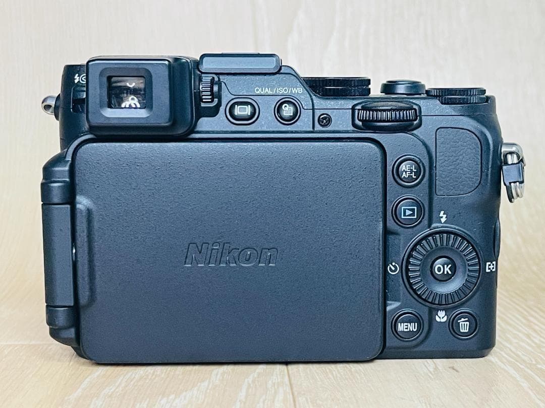 Nikon ニコン COOLPIX P7800 スマホ転送 高級コンデジ 美品
