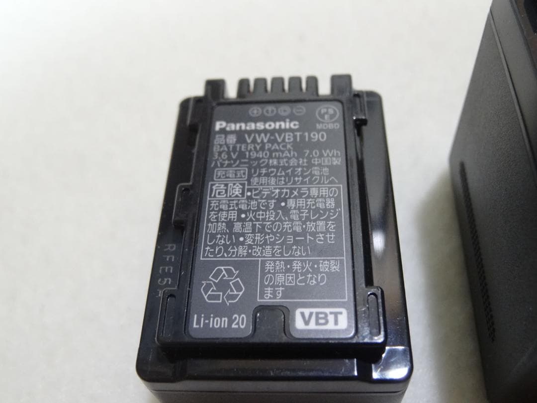 パナソニック ビデオカメラ Panasonic HC-V720M 中古 動作品